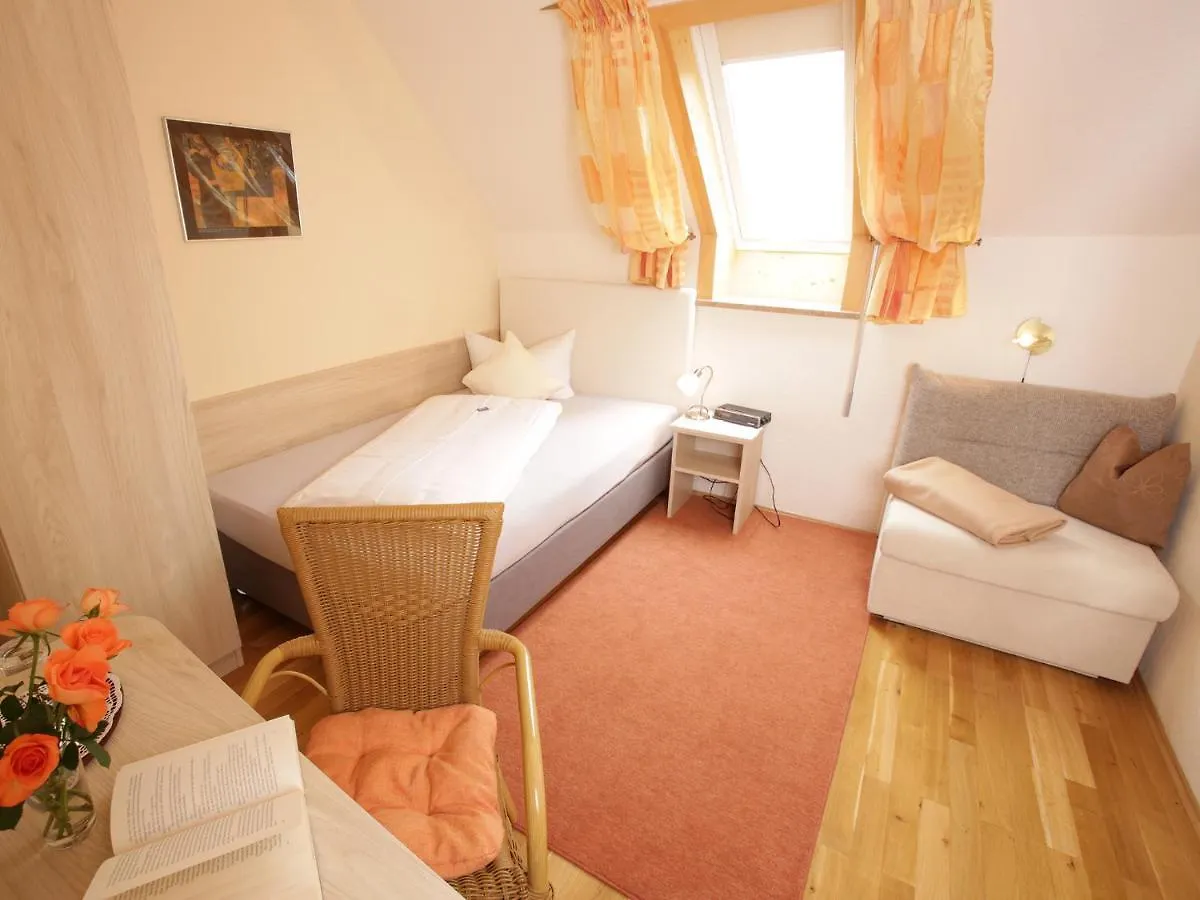 Guest house Pension Gut Horn Waging am See